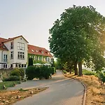 Hofgut Wissberg - Weinberghotel Sankt Johann (Mainz-Bingen, Rhineland-Palatinate)
